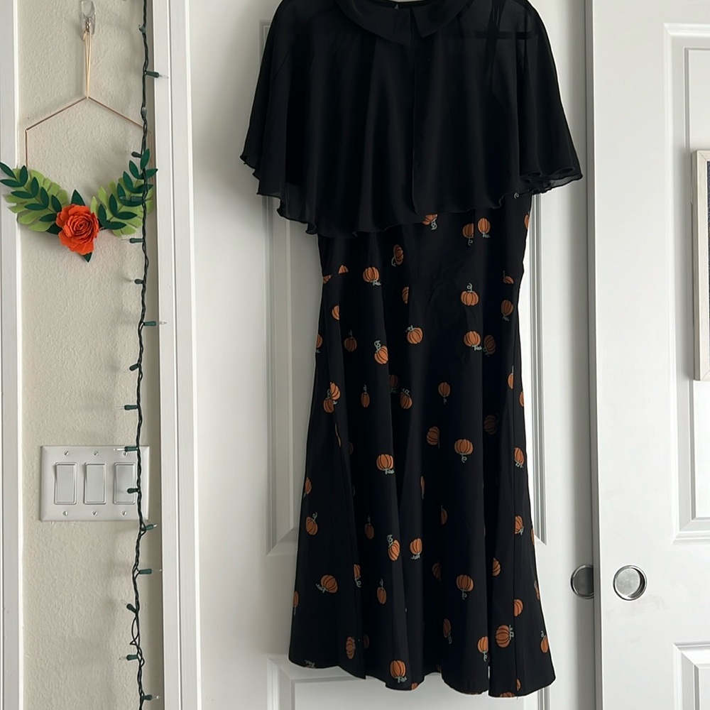 Vintage pumpkin dress with capelet